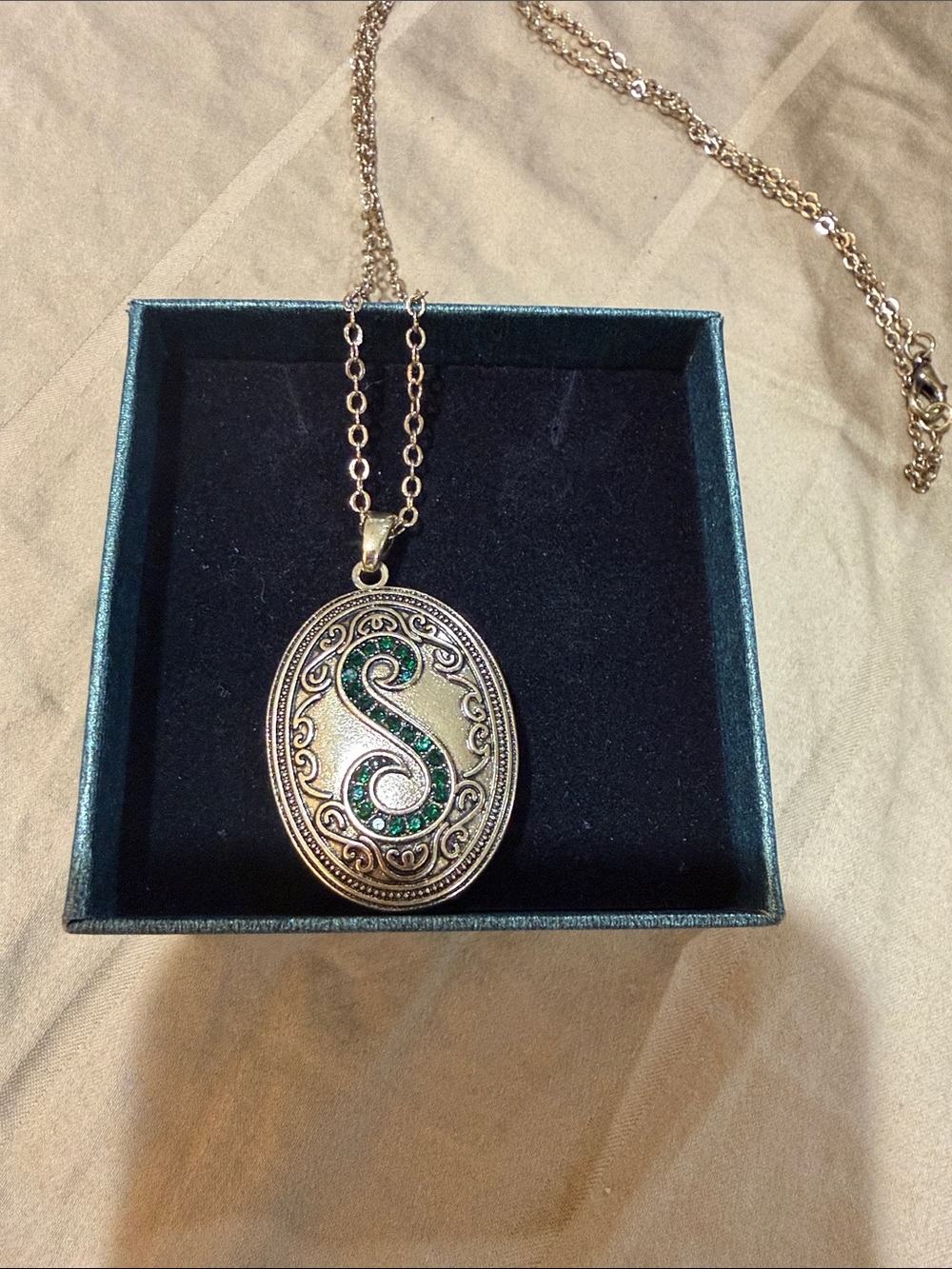 Harry Potter Slitherin Gold-Tone Oval Initial 'S' Pendant Locket Necklace